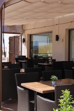 Terraza Restaurante El Cruce - Alcalá del Júcar